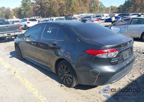 2020 Toyota Corolla Le z USA, uszkodzony, nr VIN 5YFEPRAE5LP065355